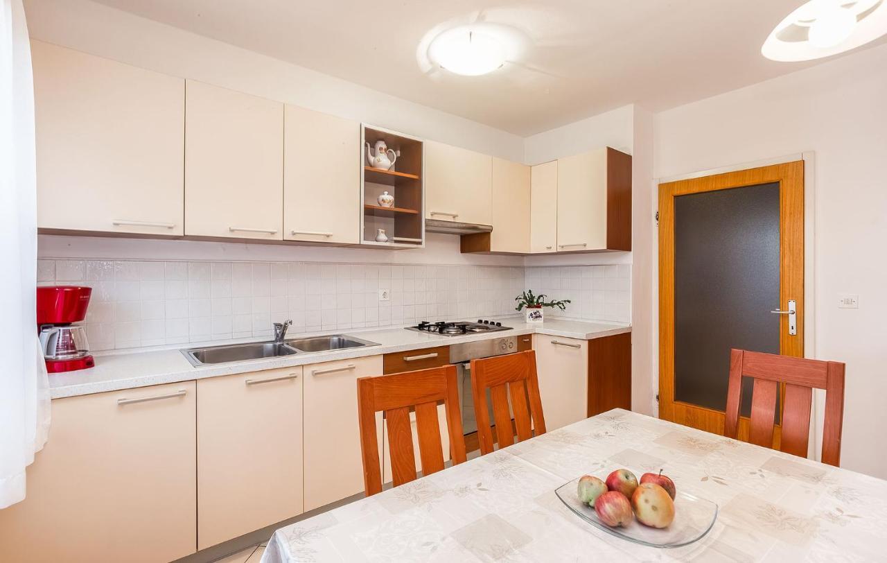 Mila Apartment Porec Luaran gambar